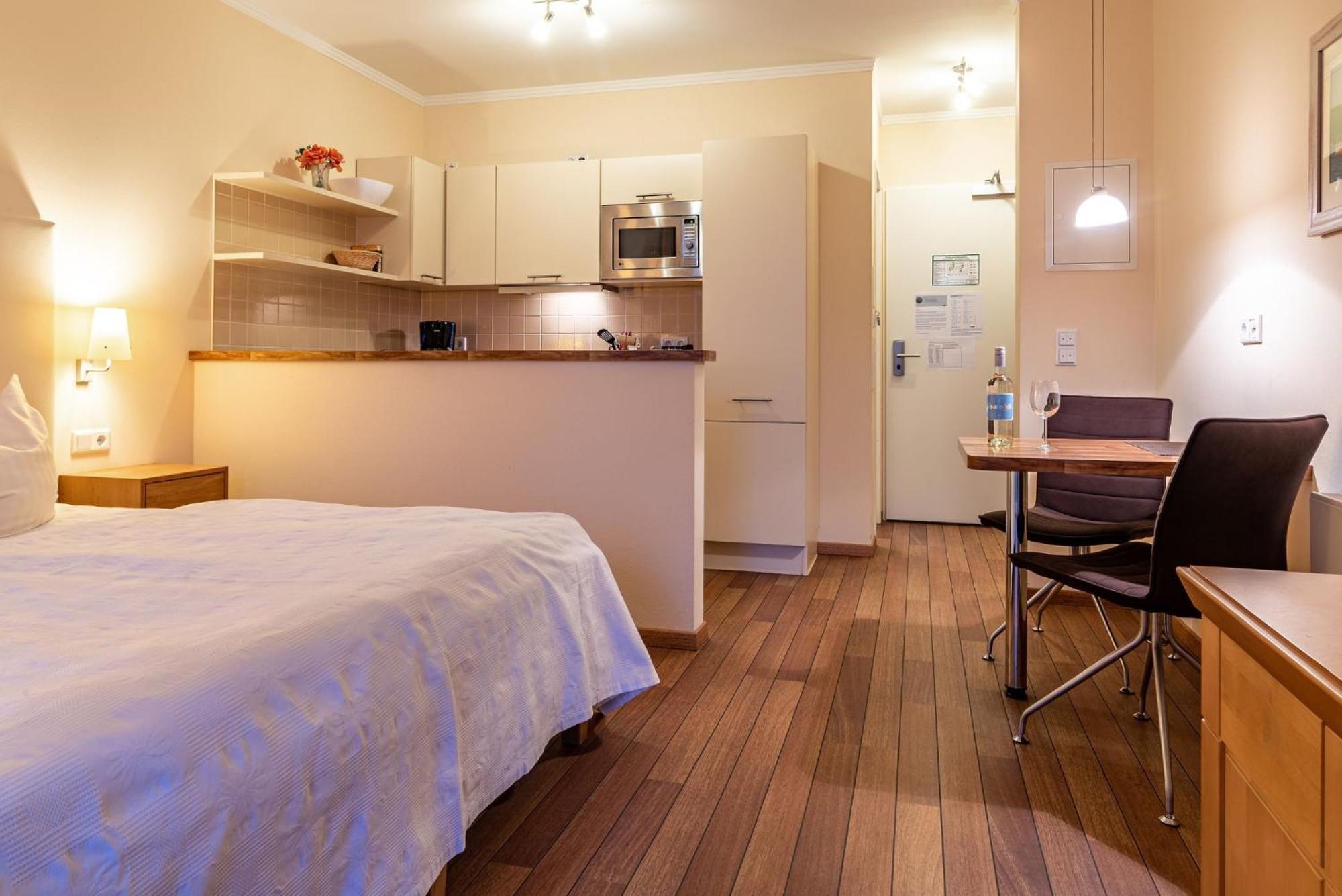 Hafendomicil Appartement Wh03 - Zander Варен Экстерьер фото
